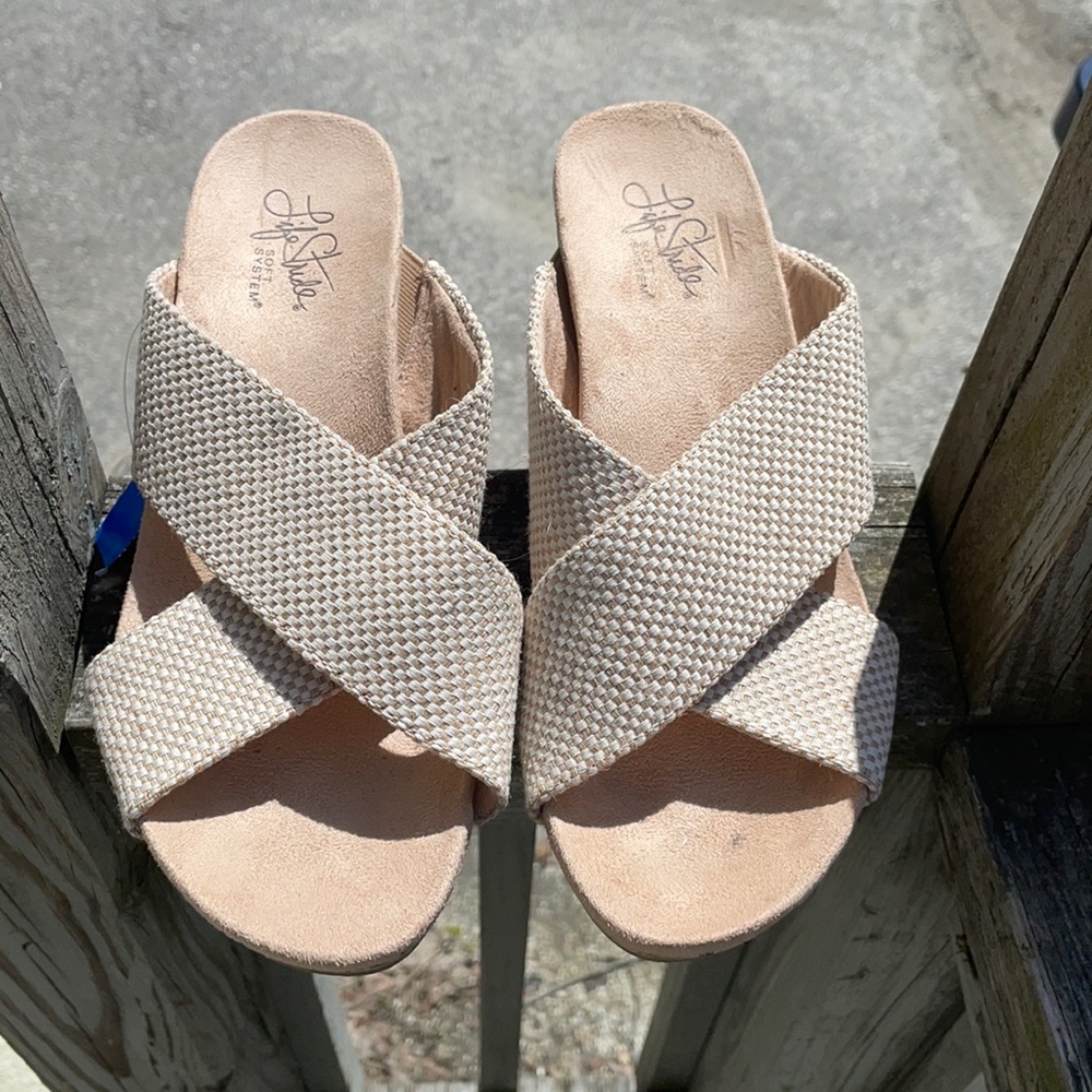 Life Stride sandals
